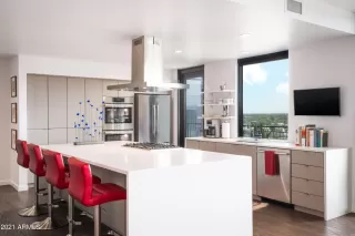 Photo #6: 6249947 Listing