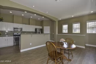 Photo #5: 6250030 Listing 