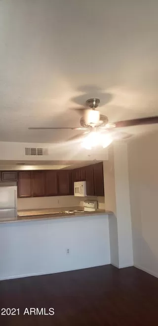 Photo #3: 6250262 Listing