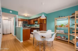 Photo #6: 6250303 Listing