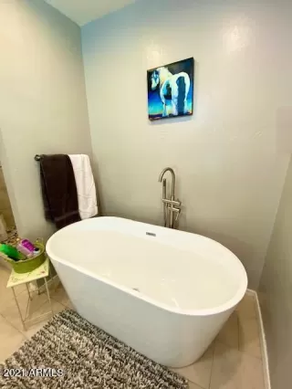 Photo #3: 6250316 Listing