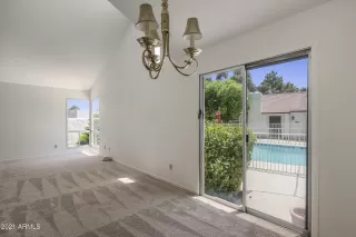 Photo #5: 6250359 Listing 