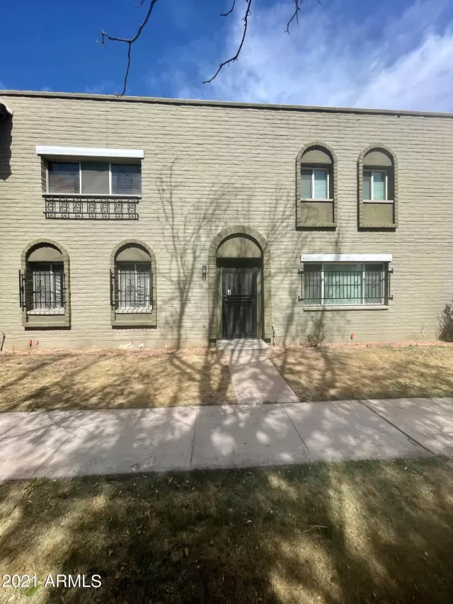 MLS: 6250588 Condo For Sale