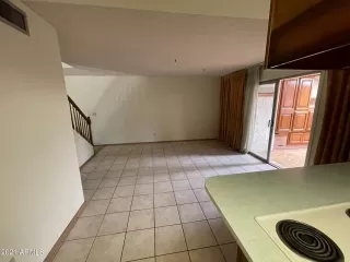 Photo #5: 6250588 Listing