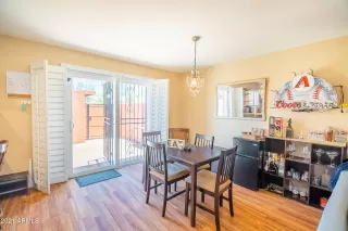 Photo #5: 6250599 Listing