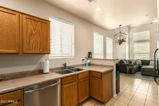 Photo #5: 6250876 Listing 