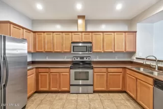 Photo #2: 6250900 Listing 