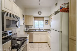 Photo #6: 6250989 Listing 