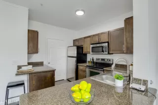 Photo #5: 6251314 Listing