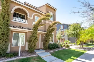 Photo #2: 6251496 Listing