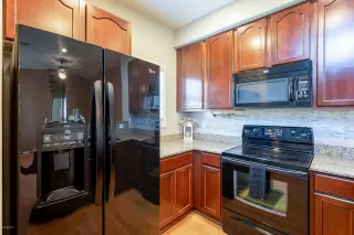 Photo #6: 6251496 Listing