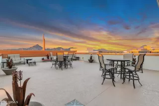 Photo #5: 6251609 Listing