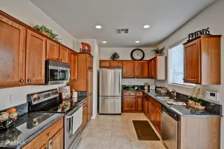 Photo #4: 6251660 Listing