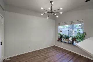 Photo #5: 6251731 Listing