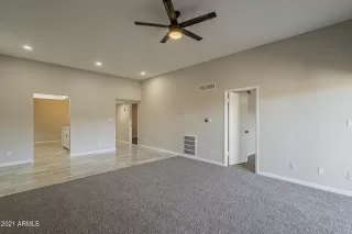 Photo #4: 6251837 Listing