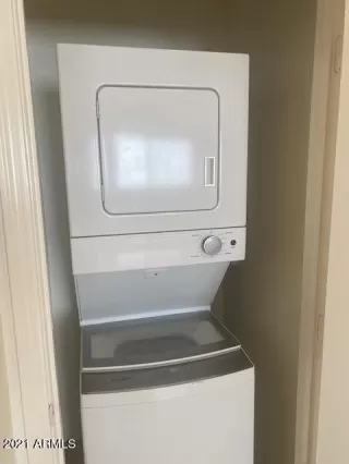 Photo #5: 6251845 Listing