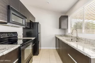 Photo #6: 6251885 Listing