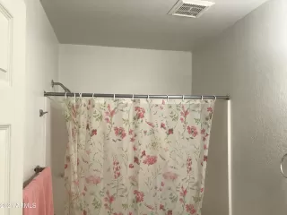 Photo #6: 6251886 Listing