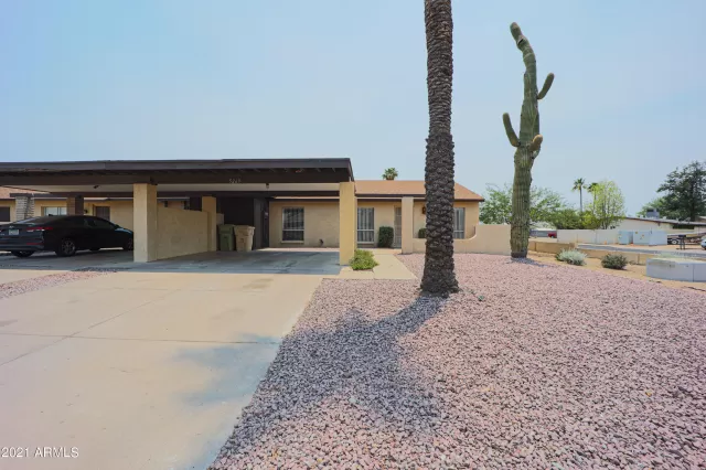 MLS: 6251902 Condo For Sale