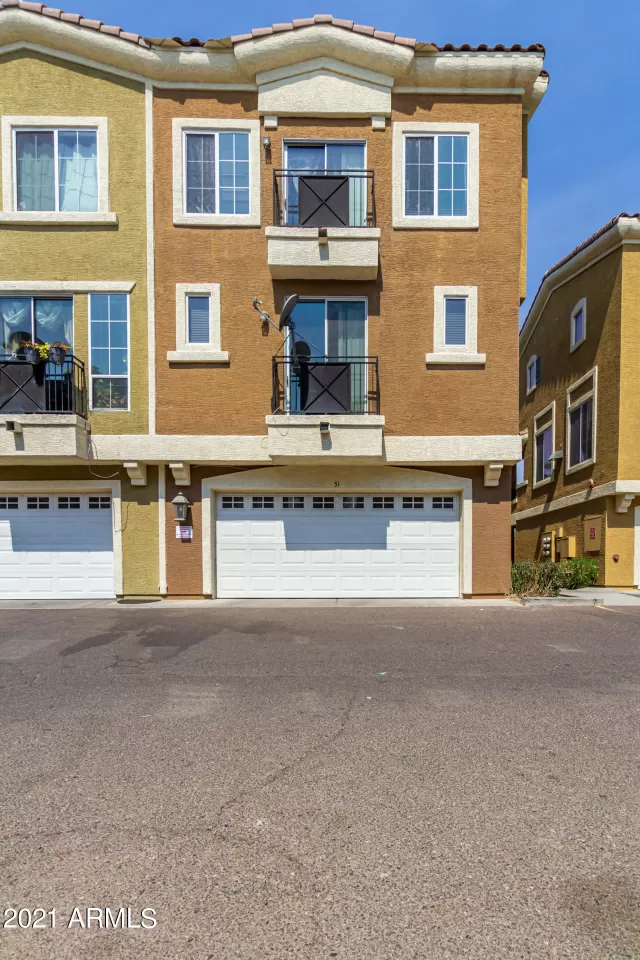 MLS: 6251967 Condo For Sale