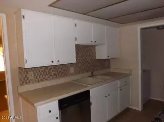 Photo #5: 6252043 Listing