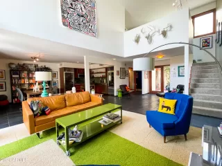 Photo #2: 6252071 Listing