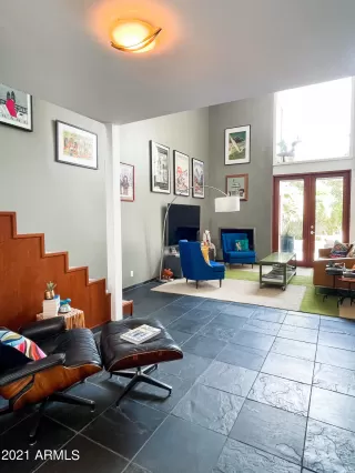 Photo #5: 6252071 Listing