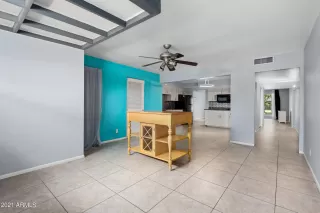 Photo #3: 6252100 Listing