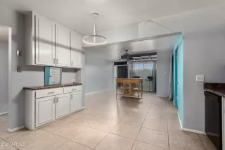 Photo #6: 6252100 Listing