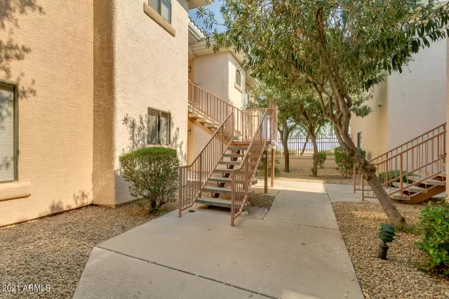 MLS: 6252164 Condo For Sale