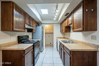 Photo #2: 6252181 Listing