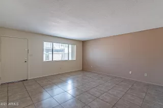 Photo #4: 6252181 Listing