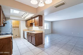 Photo #6: 6252181 Listing