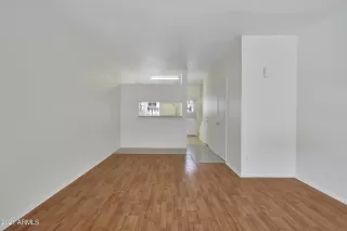 Photo #4: 6252361 Listing