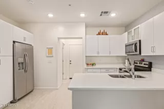 Photo #4: 6252415 Listing