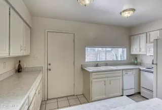 Photo #2: 6252466 Listing