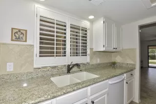 Photo #6: 6252602 Listing 