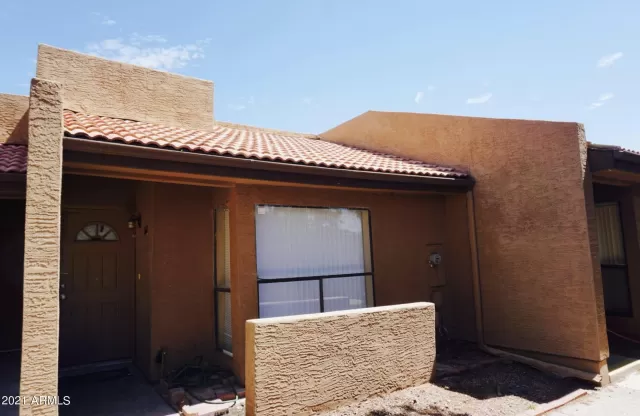 MLS: 6252922 Condo For Sale