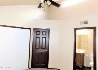 Photo #4: 6252922 Listing