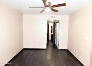 Photo #5: 6252922 Listing