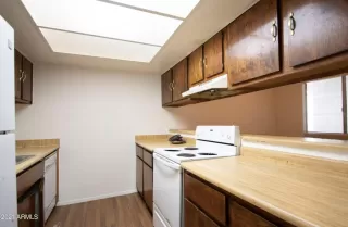 Photo #4: 6252926 Listing