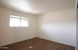 Photo #5: 6252926 Listing