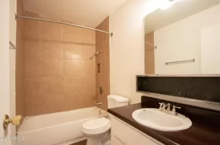 Photo #6: 6252926 Listing