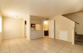 Photo #3: 6252929 Listing