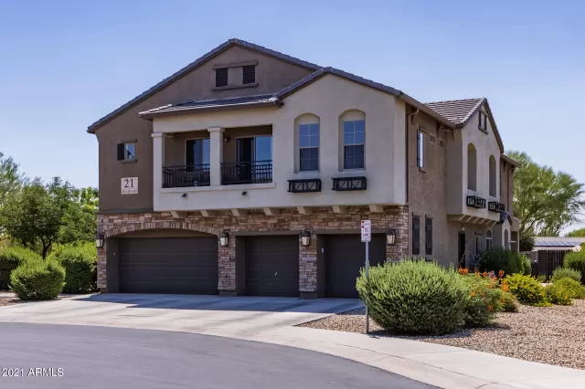 MLS: 6253025 Condo For Sale