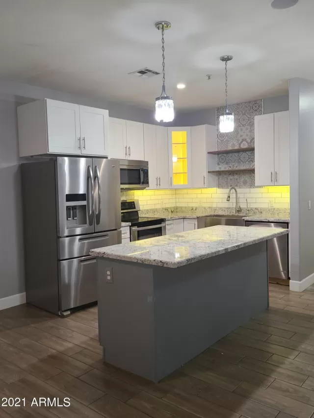 MLS: 6253079 Condo For Sale