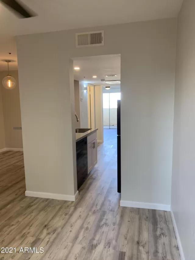 MLS: 6253085 Condo For Sale