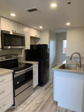 Photo #1: 6253085 Listing 