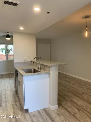 Photo #5: 6253085 Listing 