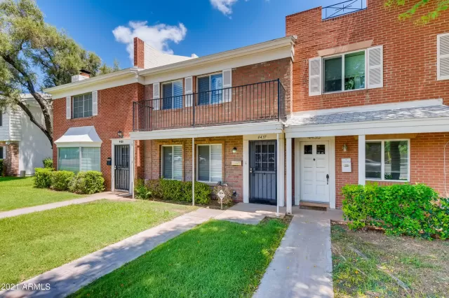 MLS: 6253136 Condo For Sale